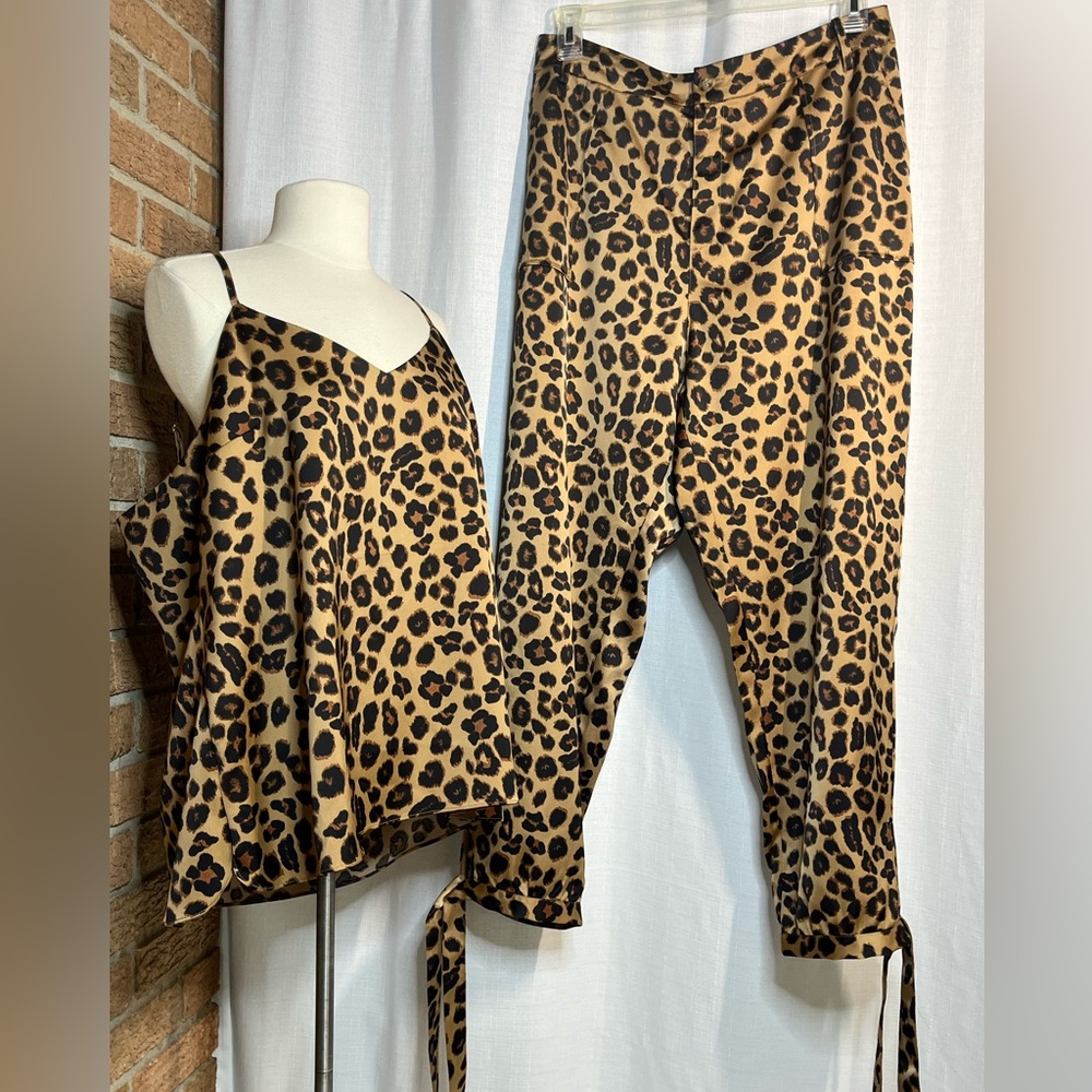 Leopard Print Satin Wide-Leg Pants - Tan/Black